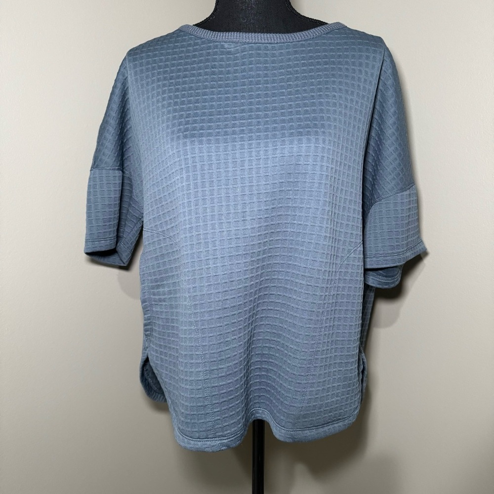 Max Studio London Waffle Knit Top short sleeve pockets boxy fit blue size Small